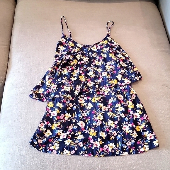 Floral dress - Picture 1 of 3